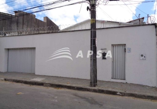 Casa 3 quartos na Rua Professor Carvalho 3435 São João do Tauape