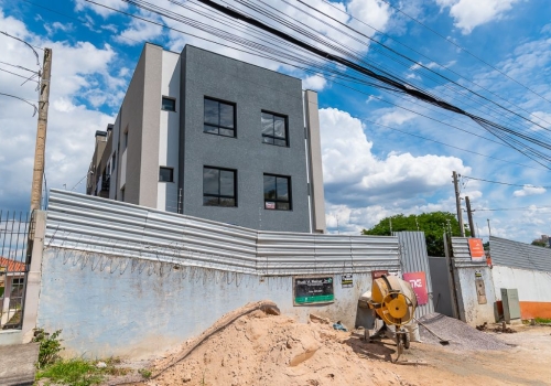 Apartamentos à venda na Rua Augusto de Mari em Curitiba Chaves na Mão