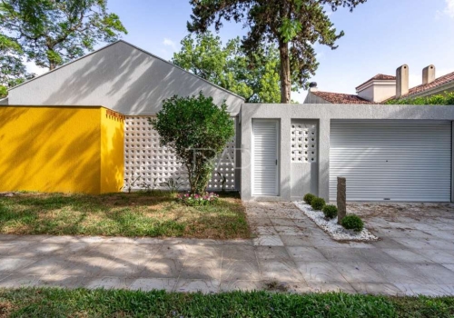 Casas mobiliados à venda na Rua João Mendes Ouriques em Porto Alegre