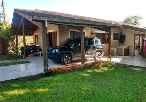 Casas jardim à venda na Estufa II em Ubatuba Chaves na Mão