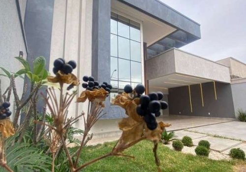 Casas em condomínio piscina à venda no Moinho dos Ventos em Goiânia