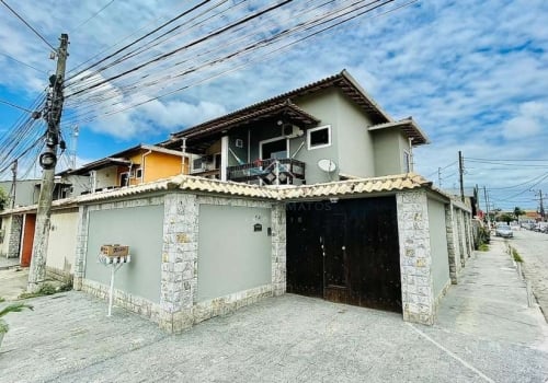 Casas mobiliados à venda no Jardim Olinda em Cabo Frio Chaves na Mão