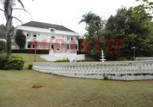 Casas em condomínio mobiliados 4 quartos à venda na Avenida