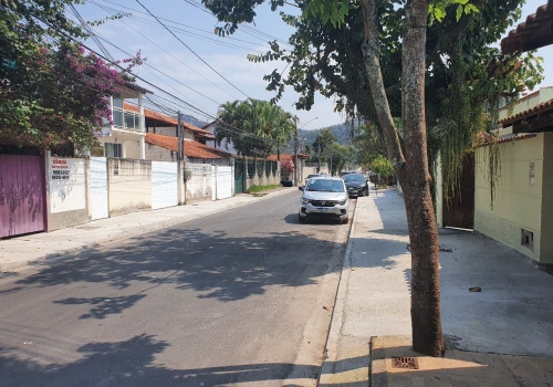 Casas varanda direto o proprietário à venda na Rua Republica