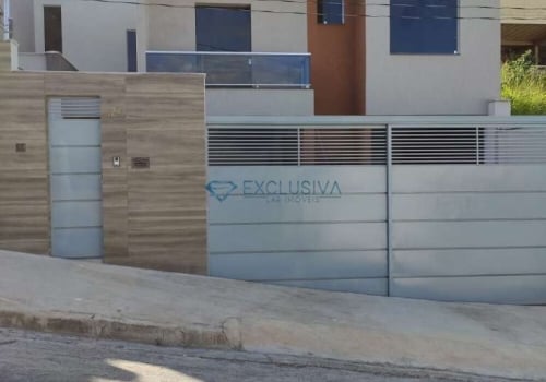 Casas à venda na Rua Vitorino Roza de Lima em Santa Luzia Chaves na Mão