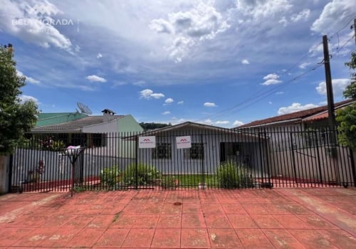 Casas piscina à venda na Bela Vista em Pato Branco Chaves na Mão