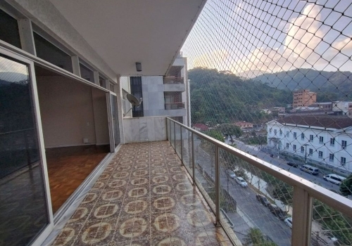 Apartamentos à venda na Avenida Roberto Silveira em Petrópolis Chaves