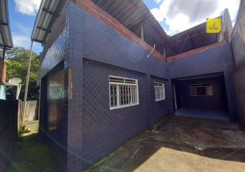 Casas à venda na Rua Dolores Dutra de Moraes em Juiz de Fora Chaves