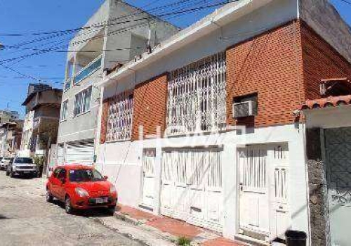 Casas à venda na Travessa Visconde de Morais no Rio de Janeiro Chaves