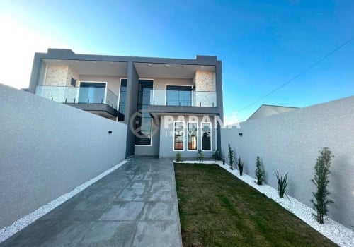 Casas à venda na Avenida Estados Unidos na Fazenda Rio Grande Chaves