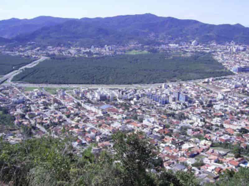 Como é Morar no Bairro Trindade? Florianópolis/ SC