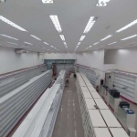 Galpão Comercial para Locação em Condomínio no Jardim das Flores, São Paulo-SP: 250m², 1 Banheiro.