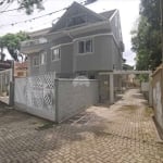 Casa com 3 quartos para alugar na Rua Caetano Marchesini, 544, Portão, Curitiba