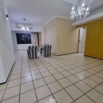 Vende-se Espaçoso Apartamento no Coração do Renascença - 3 Quartos - Andar Alto