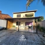 Casa Duplex à Venda em Parque Sabiá - 2 quartos - Ventilada - Quintal Amplo