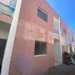 Desfrute do melhor que a Praia de Ipitanga tem a oferecer neste encantador Village duplex.