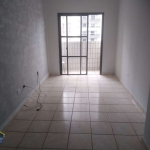 Apartamento com 1 dorm 2 wc's -Varanda - Pertinho do Mar! Financia!