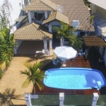 Linda casa com 4 suítes com piscina em Mariscal