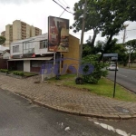 Prédio de esquina à venda no Novo Mundo