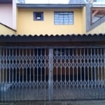 Casa em Condomínio com 2 Dormitórios e 2 Vagas de Garagem