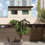 Casa duplex de 175m² á venda, com 4 quartos, localizado na encruzilhada, Recife - Pernambuco.