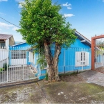 Casa grande a venda - 5 dormitórios, uma suíte - centro em Gravataí, rua sem saída e tranquila