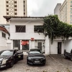 Casa Comercial com 300m² para locação no coração de Moema.