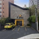 Casa Comercial na Região de Moema