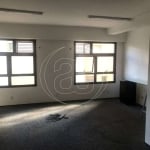 CONJUNTO COMERCIAL, COM 30m², EM ÓTIMA LOCALIZAÇÃO.