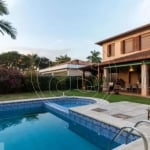 Oportunidade de Casa com Piscina, Jardim e Quintal