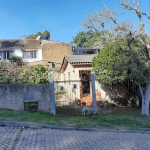 Casa com 3 quartos à venda na Rua Tijuca, 67, Medianeira, Porto Alegre