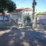 Casa com 4 quartos à venda na Rua Tobias Barreto, 170, Partenon, Porto Alegre