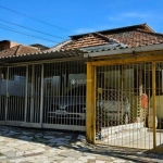 Casa com 3 quartos à venda na Rua Doutor Eduardo Chartier, 823, Passo da Areia, Porto Alegre