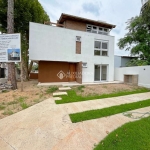 Casa com 3 quartos à venda na Rua dos Guenoas, 1200, Guarujá, Porto Alegre