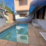 Casa com 5 dormitórios à venda, 410 m² por R$ 970.000,00 - Itaipu - Niterói/RJ