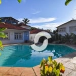 Casa com 6 dormitórios piscina passos da praia venda, 600 m² por R$ 3.200.000,00 - Itacoatiara - Niterói/RJ