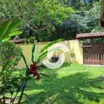 Casa com 4 dormitórios à venda, 276 m² por R$ 1.000.000,00 - Peixoto - Niterói/RJ