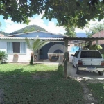 Ótima casa em Guapimirim, 2 quartos, sendo uma suíte, piscina, churrasqueira, vaga para 3 carros. ótima localização.