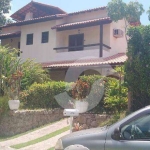 CASA EM CONDOMINIO DE LUXO