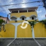 Casa  em São Francisco com 3  quartos à venda, 220 m² por R$ 1.600.000