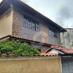 Casa com 3 dormitórios à venda, 230 m² por R$ 598.000,00 - Engenhoca - Niterói/RJ