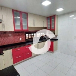 Casa com 3 dormitórios à venda, 300 m² por R$ 720.000,00 - Centro - São Gonçalo/RJ