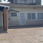 CASA COM 3 QUARTOS NA REGIÃO CENTRAL DE ITANHAÉM