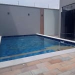 Sobrado com piscina, a 150 metros da praia, a venda, bairro Suarão, Itanhaém, São Paulo, com 3 dormitórios, sendo 3 suítes