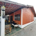 Casa lote inteiro com piscina a venda Itanhaém, São Paulo, bairro Gaivota