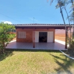 Imperdível: Casa à venda em Itanhaém-SP, bairro Jamaica, 3 quartos, 1 sala, 2 banheiros, 6 vagas, 130 m²!