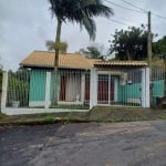 Casa para Venda em Porto Alegre, Vila Nova, 3 dormitórios, 1 suíte, 2 banheiros, 1 vaga