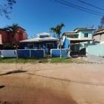 Casa para Venda em Cabo Frio, Long Beach (Tamoios), 4 dormitórios, 2 suítes, 4 banheiros, 1 vaga