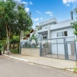 Sobrado à Venda por R$950.000,00 - Paradiso - Gravataí, RS