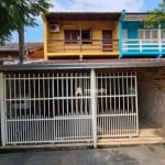 Sobrado à Venda por R$190.000,00 - Vila Cledi - Gravataí, RS